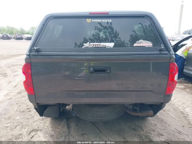 5TFDW5F1XKX799650 Toyota Tundra Sr5 5.7l V8