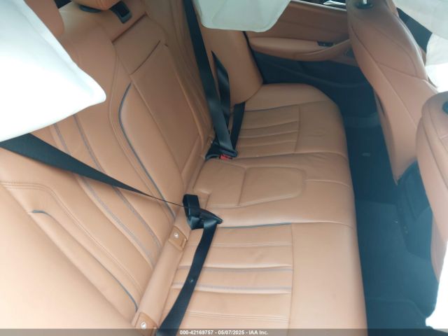 WBA73BJ0XMWX06571 BMW 540i Xdrive