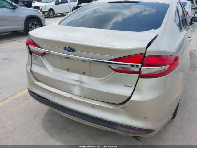 3FA6P0H75JR176394 Ford FUSION SE