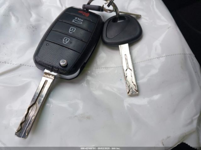 5XXGM4A77EG305166 KIA Optima Lx