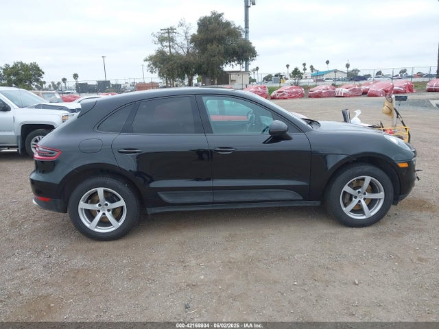 Porsche Macan 2017 WP1AA2A58HLB82465 Image 13