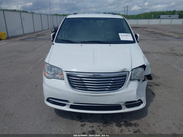 2C4RC1BG1GR213621 Chrysler Town & Country Touring