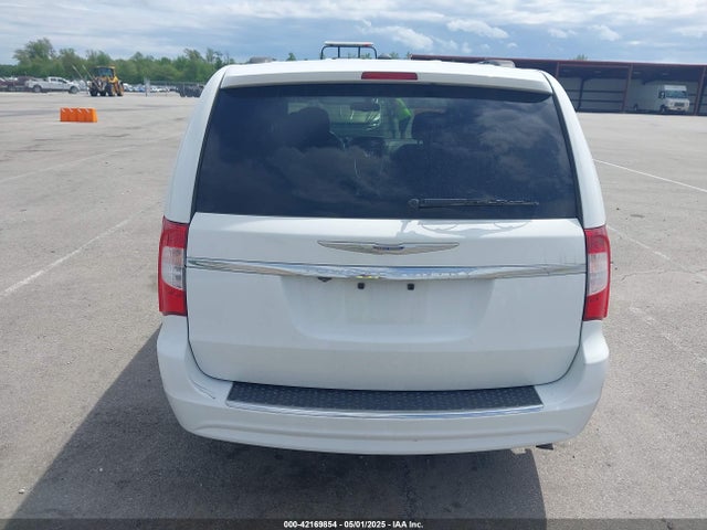 2C4RC1BG1GR213621 Chrysler Town & Country Touring