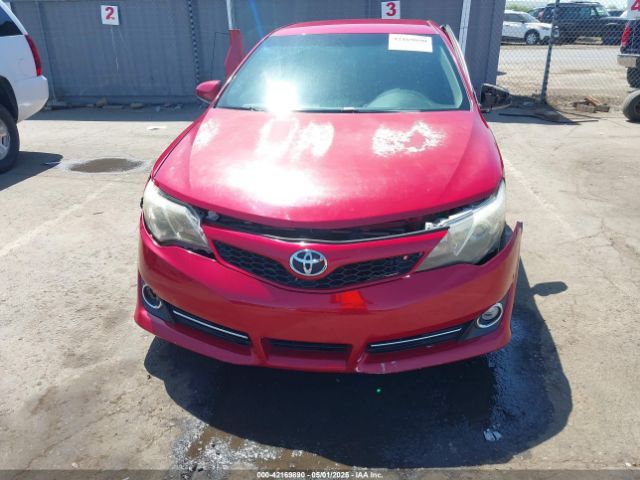 4T1BF1FK1EU840483 Toyota CAMRY SE