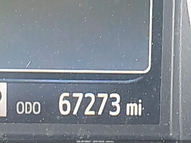 5TDKZ3DC9KS981398 Toyota Sienna Le 8 Passenger