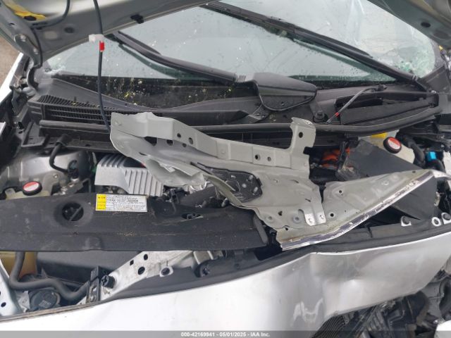 JTDKN3DU0F0455819 Toyota Prius Two