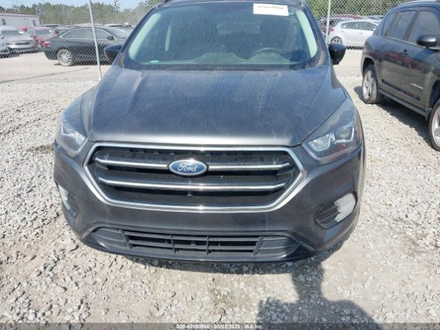 1FMCU9GD0JUB79810 Ford ESCAPE SE