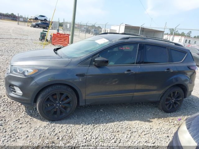 1FMCU9GD0JUB79810 Ford ESCAPE SE