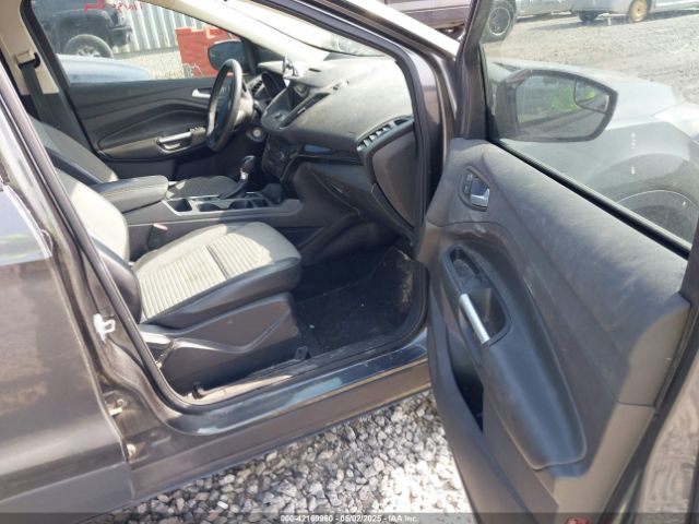 1FMCU9GD0JUB79810 Ford ESCAPE SE
