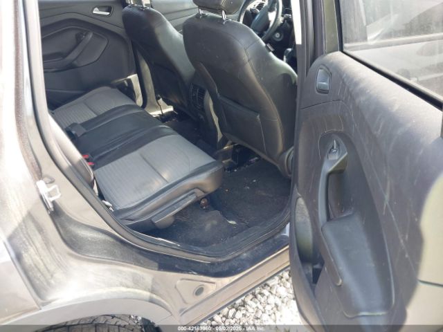 1FMCU9GD0JUB79810 Ford ESCAPE SE