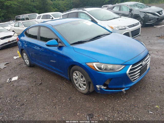 Hyundai ELANTRA SE 2017 5NPD74LF2HH204382 Image 1