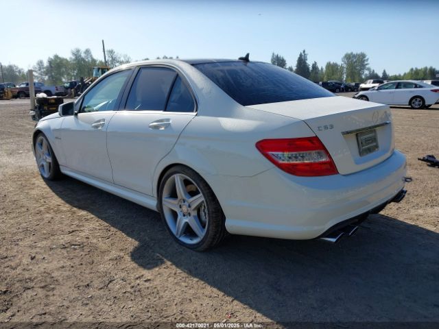 2010 MERCEDES-BENZ C 63 AMG WDDGF7HB7AF476889 Photo 2