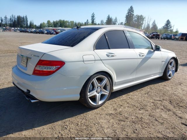 2010 MERCEDES-BENZ C 63 AMG WDDGF7HB7AF476889 Photo 3