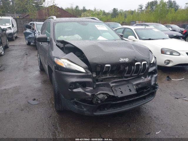 1C4PJMLB9JD529571 Jeep Cherokee Latitude Plus 4x4