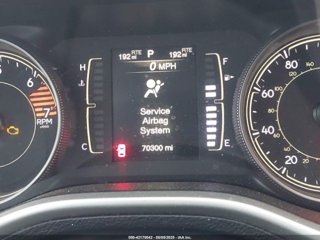 1C4PJMLB9JD529571 Jeep Cherokee Latitude Plus 4x4