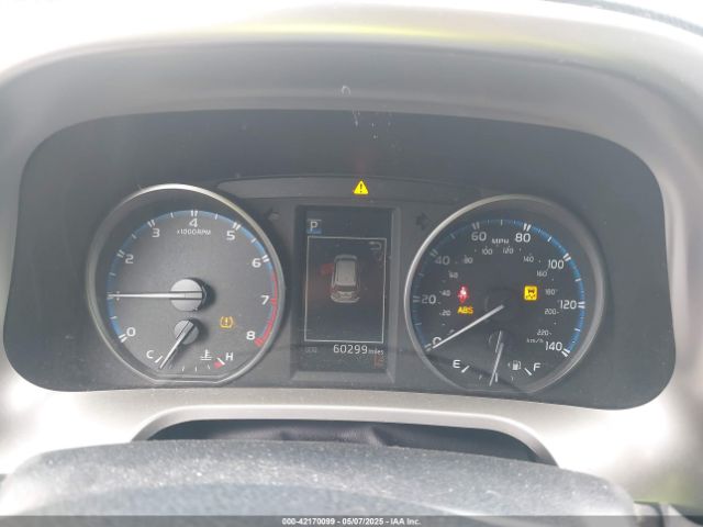 JTMZFREV5JJ173636 Toyota RAV4 LE