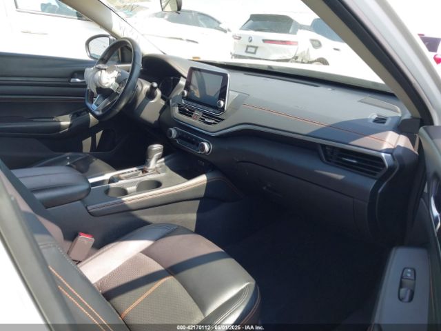 2019 NISSAN ALTIMA 1N4BL4CV7KC102854 Photo 4