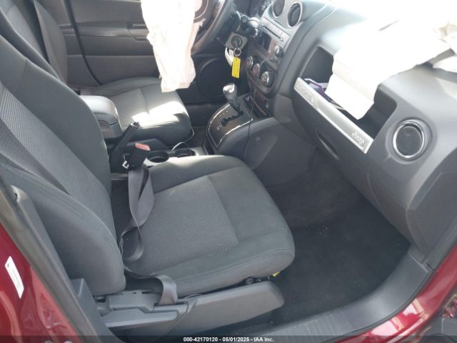 1C4NJDBB0ED569438 Jeep Compass Sport
