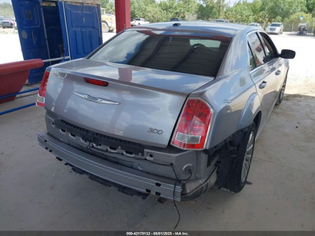 2013 CHRYSLER 300 2C3CCAAG8DH632529 Photo 3