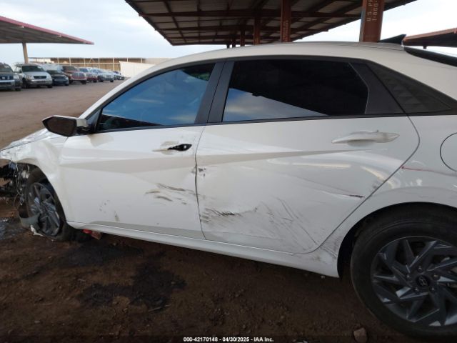 KMHLM4DG4RU779100 Hyundai ELANTRA SEL