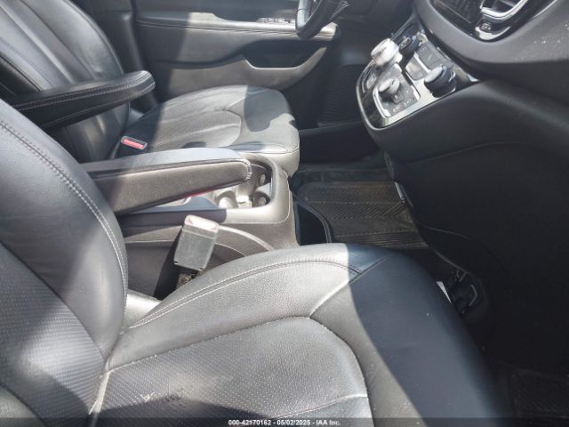 2018 CHRYSLER PACIFICA 2C4RC1EG1JR332594 Photo 4