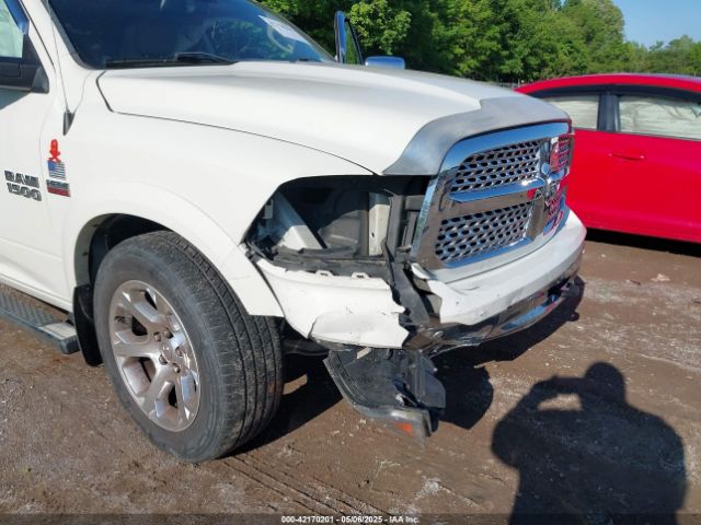 1C6RR7NT7HS802772 RAM 1500 Laramie  4x4 5'7 Box