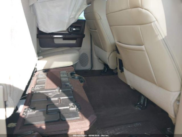 1C6RR7NT7HS802772 RAM 1500 Laramie  4x4 5'7 Box