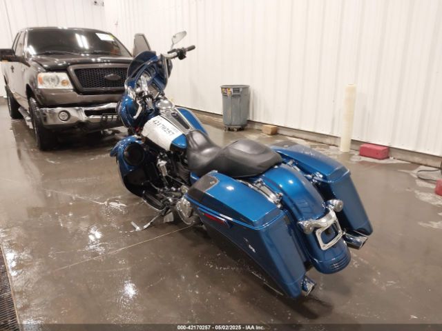 2018 HARLEY-DAVIDSON FLHX 1HD1KXC15JB625350 Photo 2