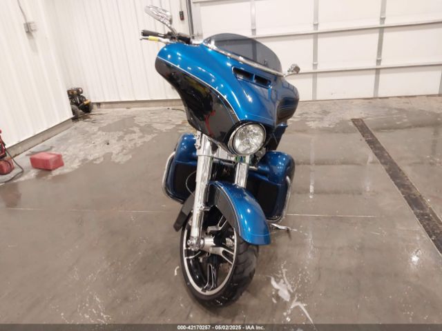 2018 HARLEY-DAVIDSON FLHX 1HD1KXC15JB625350 Photo 4