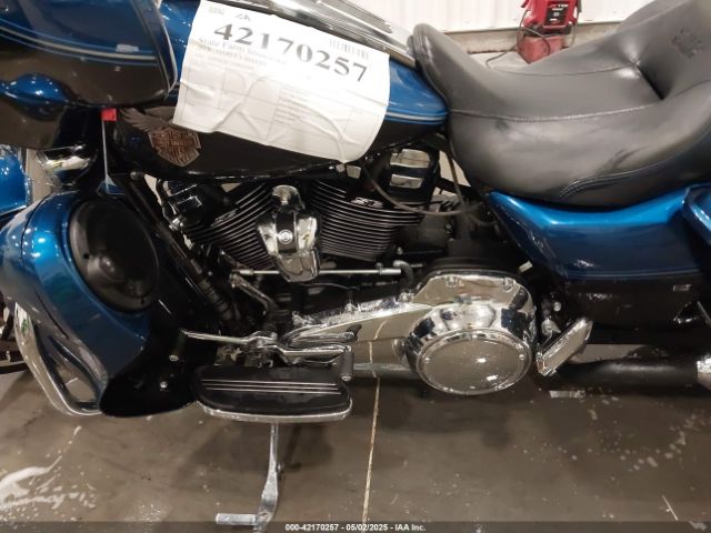 2018 HARLEY-DAVIDSON FLHX 1HD1KXC15JB625350 Photo 8