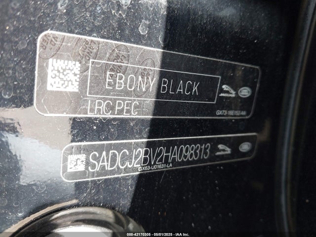 2017 JAGUAR F-PACE SADCJ2BV2HA098313 Photo 8