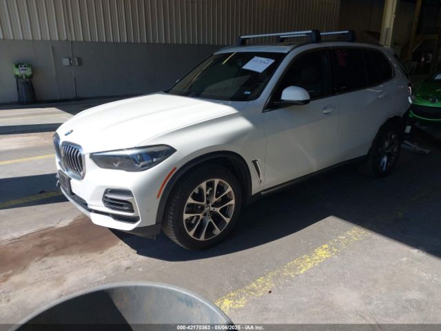 2022 BMW X5 5UXCR6C09N9M21945 Photo 1