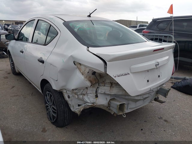 3N1CN7AP1JL805953 Nissan Versa 1.6 S+