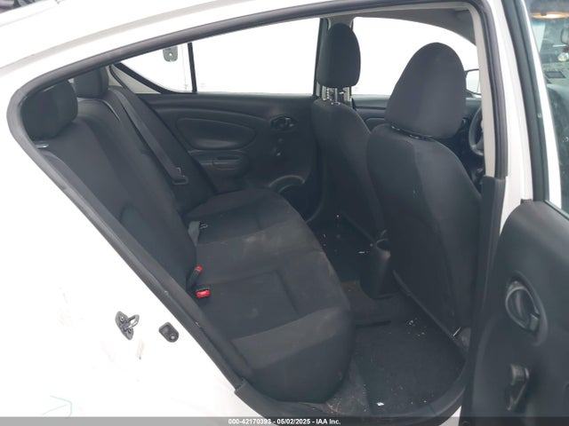 3N1CN7AP1JL805953 Nissan Versa 1.6 S+