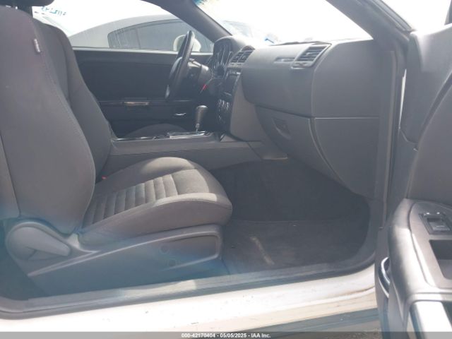 2C3CDYAG5EH222827 Dodge Challenger Sxt