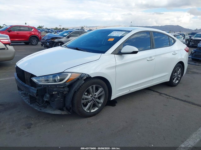 5NPD84LF3JH292040 Hyundai ELANTRA SEL