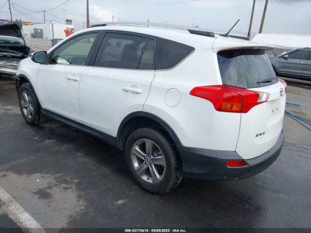 JTMWFREV6FD077992 Toyota Rav4 Xle