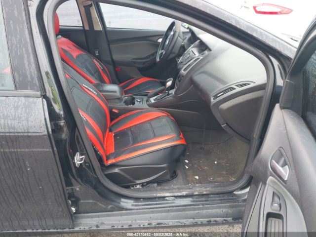 1FADP3F25EL259487 Ford FOCUS SE