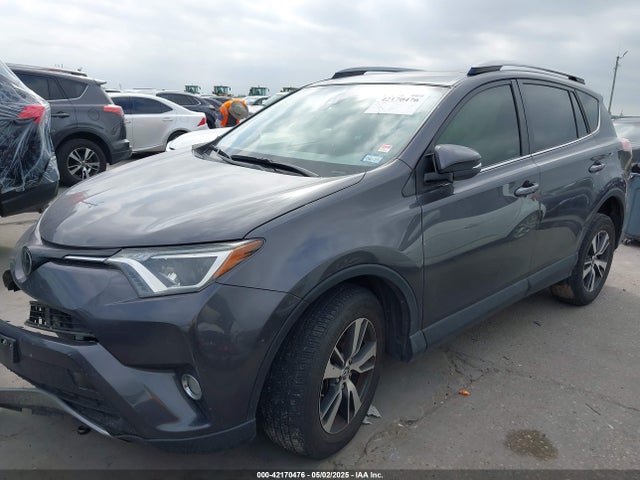 JTMWFREV2JJ744177 Toyota Rav4 Xle