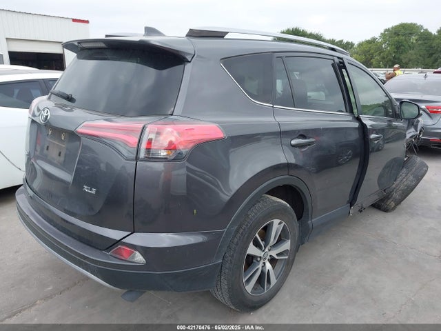 JTMWFREV2JJ744177 Toyota Rav4 Xle