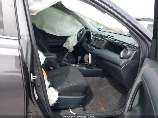 JTMWFREV2JJ744177 Toyota Rav4 Xle