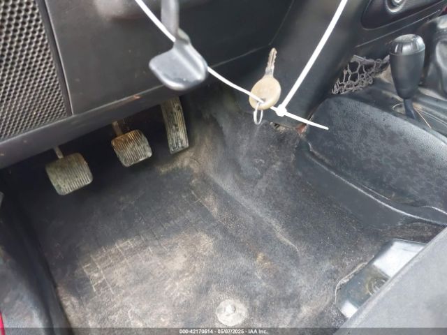 1C4BJWDG6GL221689 Jeep Wrangler Unlimited Sport