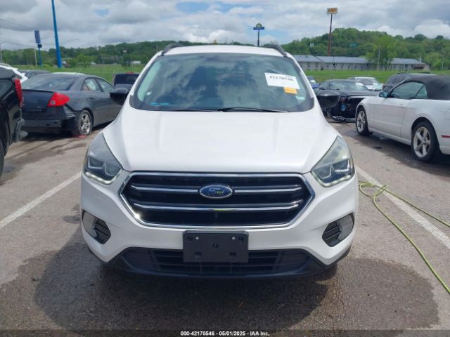 1FMCU0GD4JUA82802 Ford ESCAPE SE