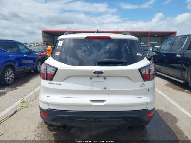 1FMCU0GD4JUA82802 Ford ESCAPE SE