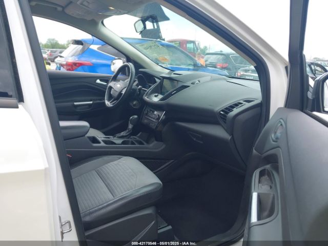 1FMCU0GD4JUA82802 Ford ESCAPE SE