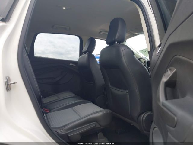 1FMCU0GD4JUA82802 Ford ESCAPE SE