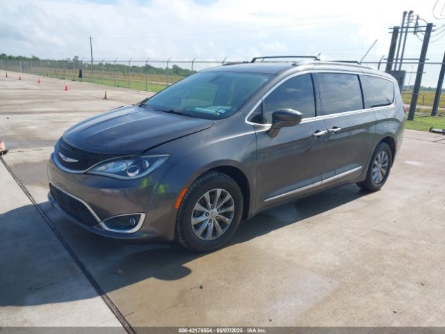 2C4RC1BGXJR144032 Chrysler Pacifica Touring L