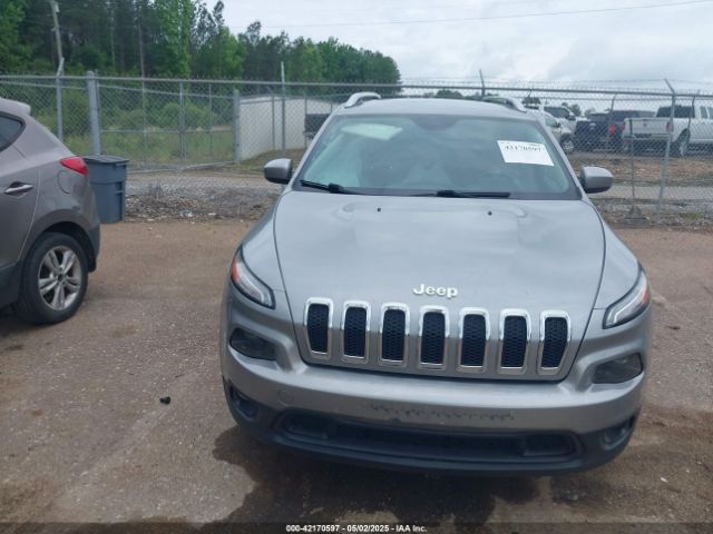 1C4PJLCBXGW217640 Jeep Cherokee Latitude