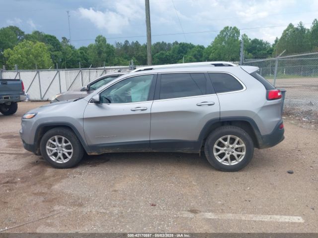 1C4PJLCBXGW217640 Jeep Cherokee Latitude