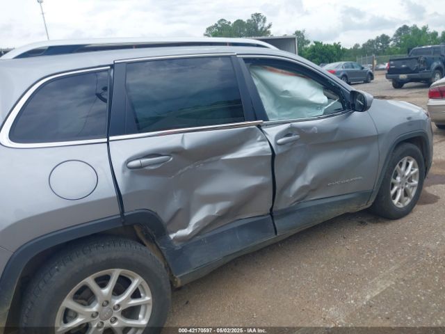 1C4PJLCBXGW217640 Jeep Cherokee Latitude